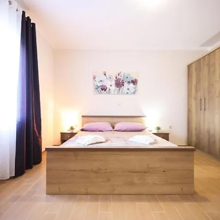 Maja Dom wakacyjny *